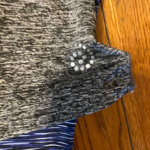 Pro player size medium Grey sleeveless  drawstring yoga top and Pro player purpl - Picture 3 of 9